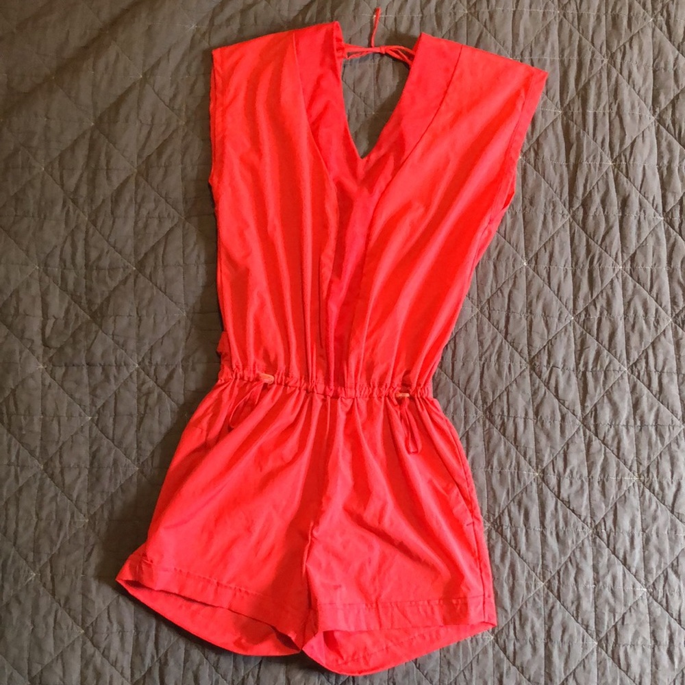 Title Nine / Indeya Free Play Romper Red sz XS